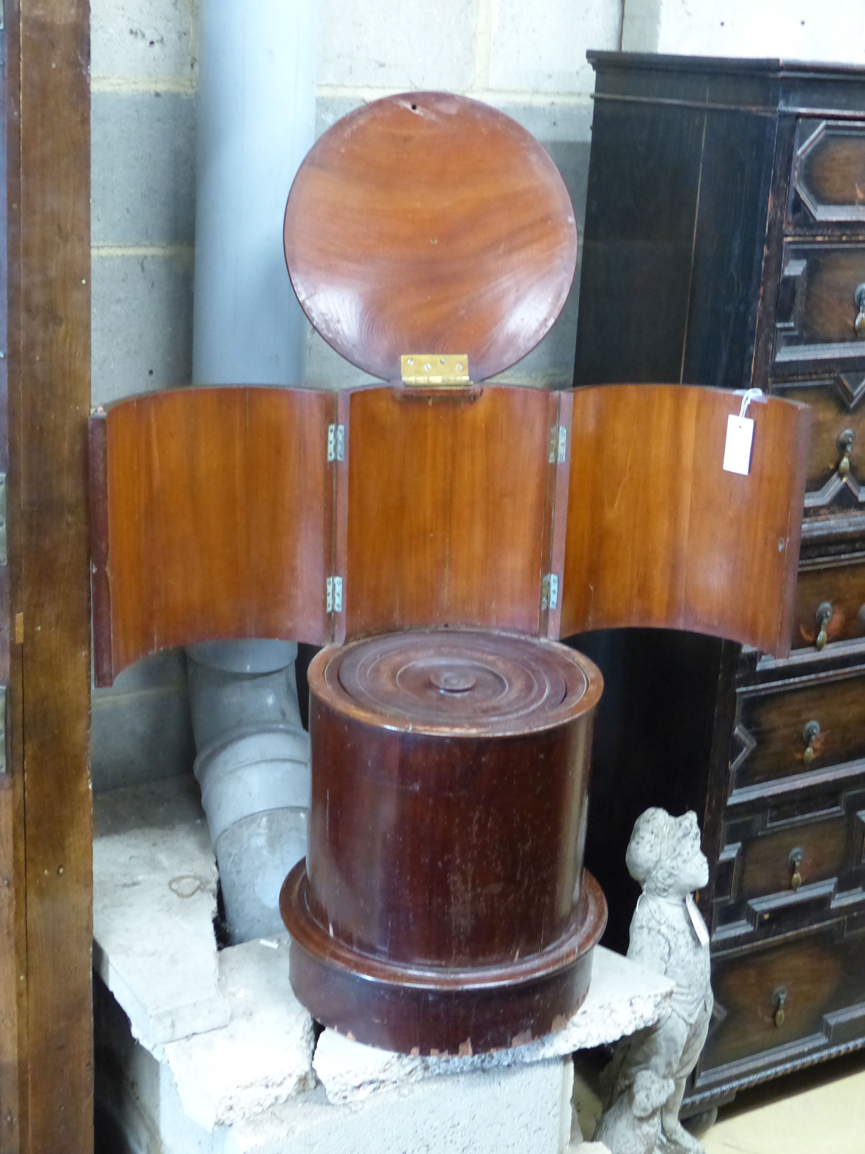 A Victorian mahogany cylindrical pot cupboard, diameter 38cm height 78cm